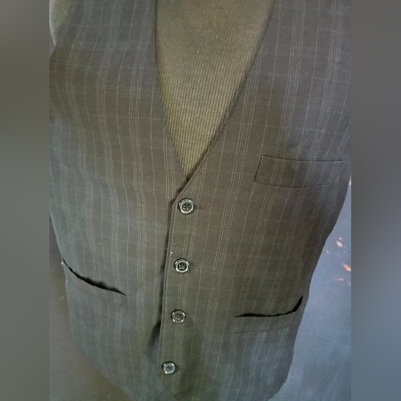 Point Zero vest - Picture 2 of 6